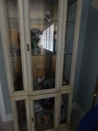 Beautiful lighted curio