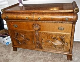 Beautiful Antique Sideboard/Dresser
