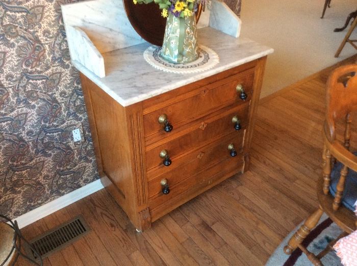 ANTIQUE MARBLE TOP COMMODE IN PRISTINE CONDITION