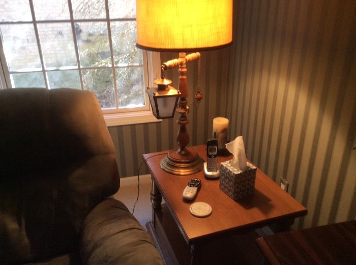 SOFA TABLE AND LAMP