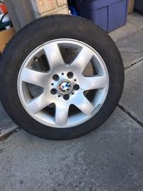 2000 BMW RIM with New Pirelli Tire  Size P205/55/R16