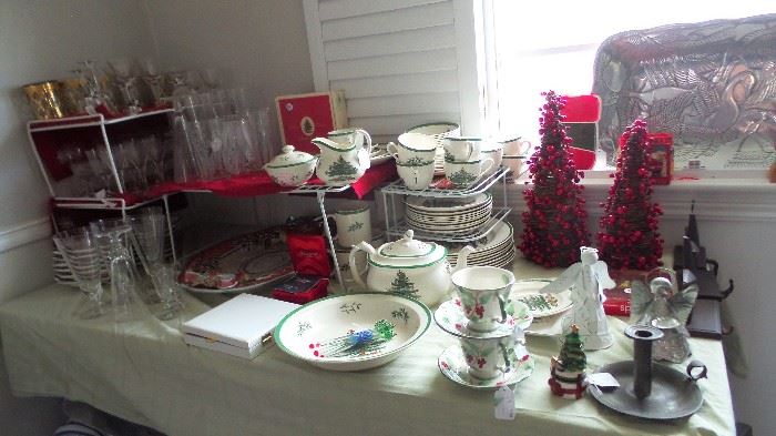 Christmas Tree by Spode. Retro mid-century glasses and glass sets