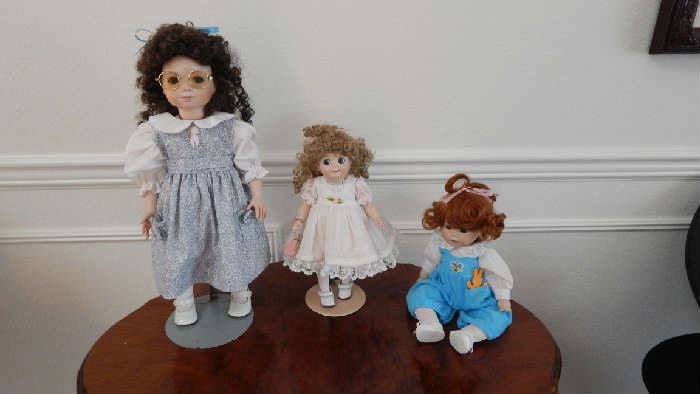 HAND PAINTED COLLECTIBLE DOLLS. MARY LOU RICH..PATCHES... JULIE.... BEVERLY