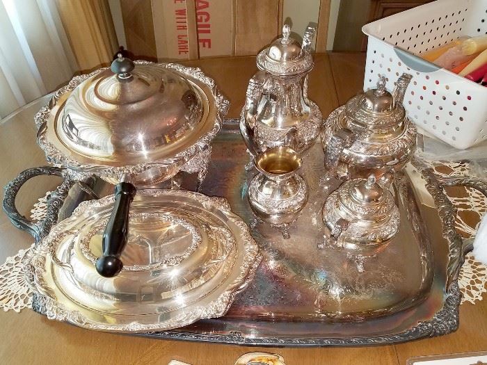 Silverplate serving pieces set