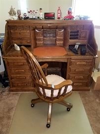Amish-made Rolltop desk