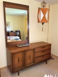 Matching dresser with mirror. United Furniture Corp. Lexington, NC