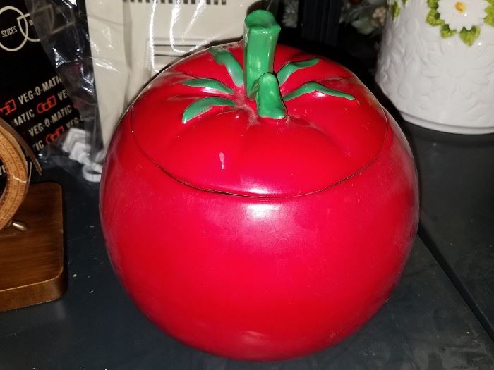 McCoy tomatoe cookie jar