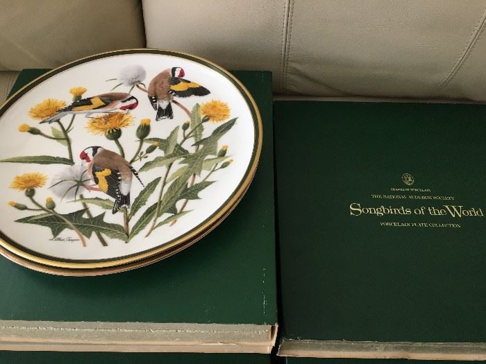 Franklin Mint Songbirds of the World Plate Set