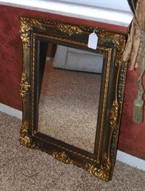 DECORATIVE WALL MIRROR