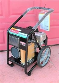 NEVER USED - MINT CONDITION- GENERAC - BOX CONTAINS START-UP OIL AND INSTRUCTIONS