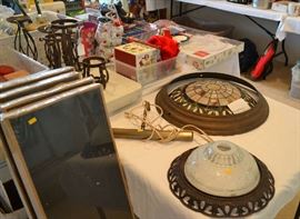 CEILING LIGHT FIXTURES