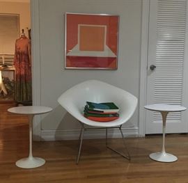 KNOLL BERTOIA STAINLESS DIAMOND CHAIR w/ORIGINAL WHITE PAD - VINTAGE 1970's- SOLD w/SAARINEN 20" WHITE LAMINATE TABLE TOP 