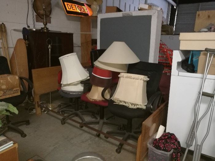 ASSORTMENT OF LAMP SHADES AND OFFICE CHAIRS - PRICES VARY