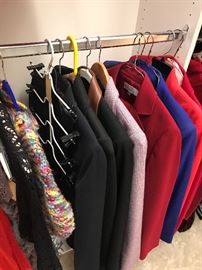 Upscale Womens Clothing ~ Size 2..4..6