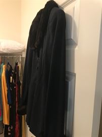 Upscale Womens Clothing ~ Size 2..4..6