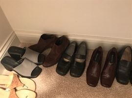 Upscale Womens Shoes And Boots ~ Size 5 1/2