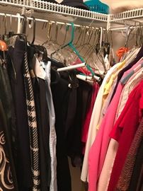 Upscale Womens Clothing ~ Size 2..4..6