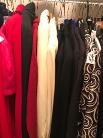 Upscale Womens Clothing ~ Size 2..4..6