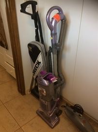 Almost new Vacuums