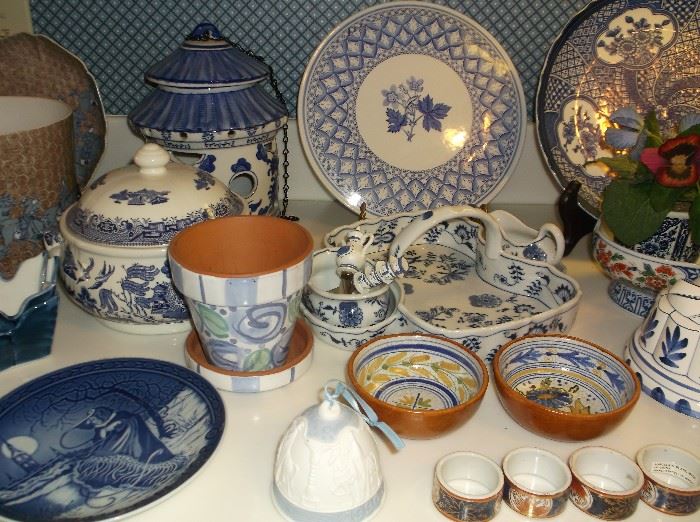 Blue Willow,  Blue Onion, and Spode