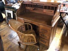 Antique roll top desk. This is a very well made desk in great condition.