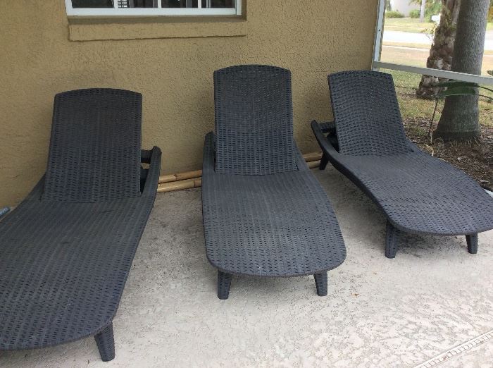 Patio Chaise Lounge Chairs.