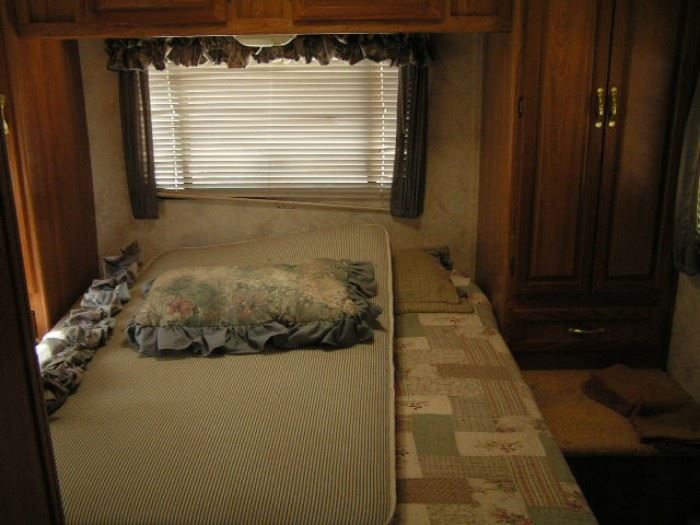 rear bedroom of coachman