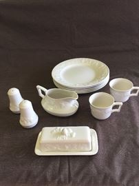 Devonshire Tableware by International China, 47 pieces (additional pieces not pictured)