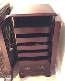 Beautiful Jewelry Chest, Large Drawers with felted inserts, by the Bombay Company