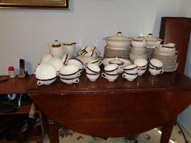 Alfred Meakin China "Blue De Roi"