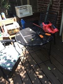 patio table & chairs