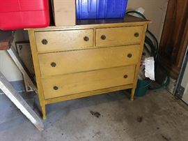  Family Heritage Estate Sales, LLC. New Jersey Estate Sales/ Pennsylvania Estate Sales. 
