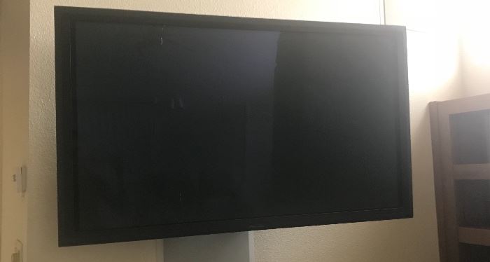 Pioneer flat screen television