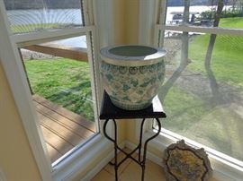 Ceramic Flower Pot, Black Plant Stand