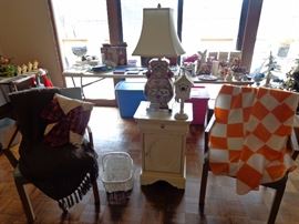 UT Checker Board Throw