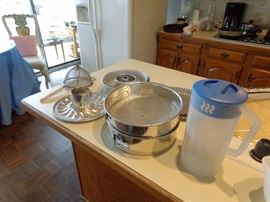 Springform Pans, Tea Pitcher, Bundt Pan, Pie Pans