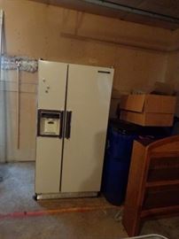 Frigidaire Side By Side