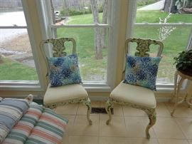 Queen Anne Accent Chairs