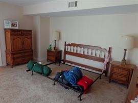 Dixie Bedroom Set 5 Pc