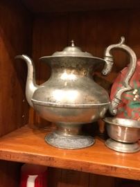 A wonderful pewter teapot circa 1840