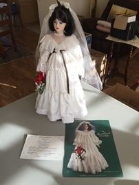 Gloria Vanderbuilt  Winter Bride  with authenticity  serial #V6530 with original box