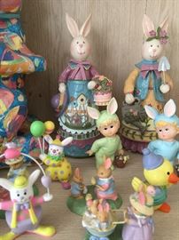 Assortment of Easter items