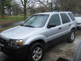 2005  Ford Escape 4WD, 172,000 miles