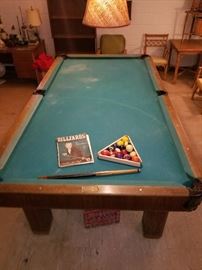 Brunswick 9 1/2 " long pool table 