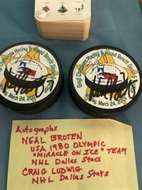 Dallas Stars Signed Hockey Pucks