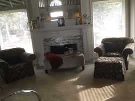 Living room Drexel Heritage club chairs & ottomans.