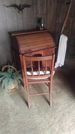 Antique roll top desk
