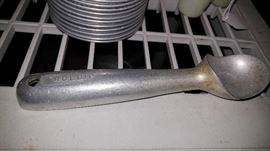 1930's RolDip aluminum ice cream scoop