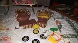 Vintage doll house & furniture sealed
Bids will,be taken on the doll,house & the furnishing