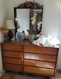 Dressers,  mirror and lamp